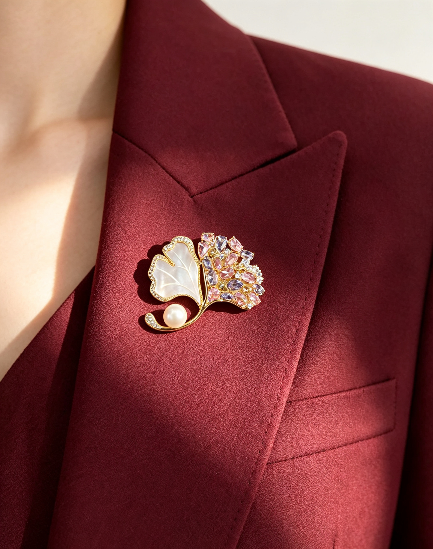 S2424B1 Ginkgo Pearl brooch